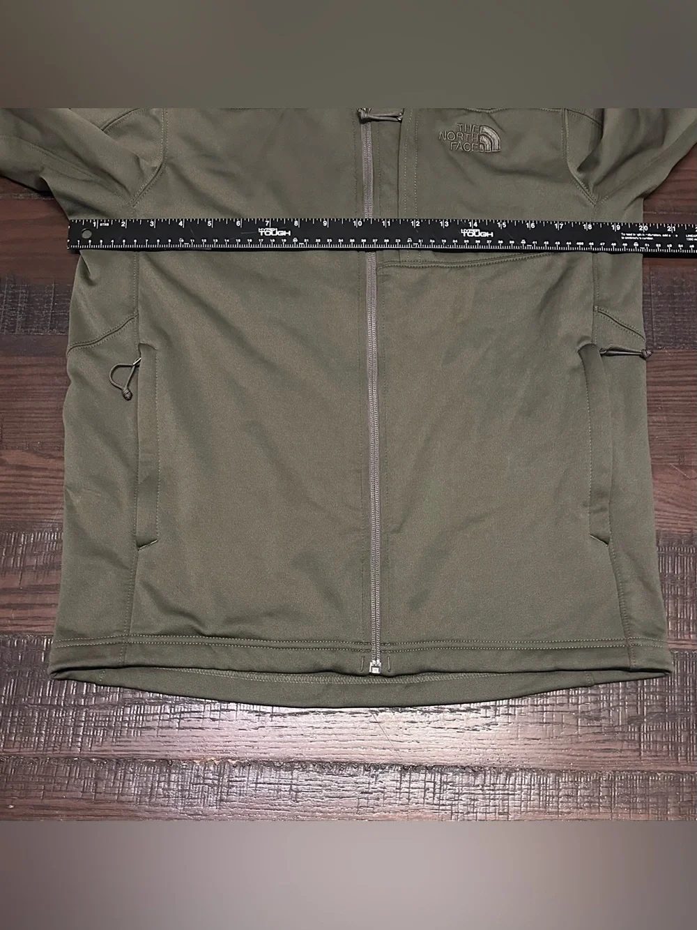 The North Face Men's Olive Green Lightweight Full-Zip Jacket